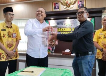 Kejari Soppeng Terima Pengembalian Uang Kerugian dari PT Bumi Ambalat, Segini nilainya…