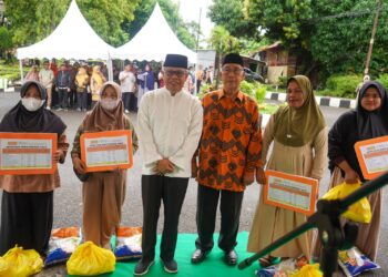 Ringankan Beban Warga, Wali Kota Parepare Lepas Tim Pasar Murah Sasar 4 Kecamatan.