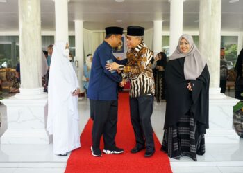 Wali Kota Taufan Pawe Bersama Erna Rasyid Taufan Hadiri Halal Bihalal Gubernur Andi Sudirman