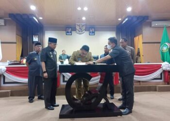 DPRD – Pemkot Parepare Teken Rekomendasi LKPJ Wali Kota 2022