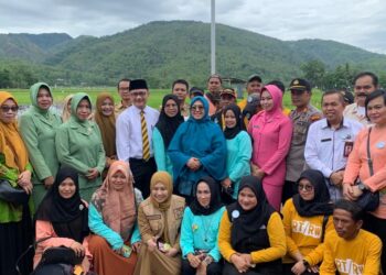 Erna Rasyid Taufan Launching Kelurahan Ramah Perempuan dan Peduli Anak, di Watang Bacukiki