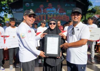 Ketua Tim Penggerak PKK Parepare Undi Hadiah Umrah Gratis, Bagi Peserta Anti Mager. Terima Kasih Gubernur Sulsel