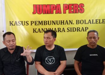 Gelar Jumpa Pers, Anak Korban Pembunuhan di Sidrap Minta Pelaku Dihukum Mati