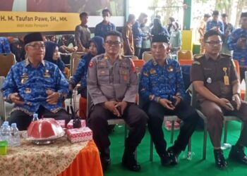 Walikota Taufan Pawe Kembali Serahkan Insentif RT RW dan Imam Mesjid se-Kota Parepare