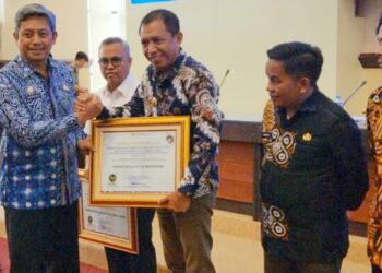 Terima Penghargaan Ombudsman RI. Pj.Wali Kota Parepare : Berkat Komitmen Kuat Jajaran Pemerintahan