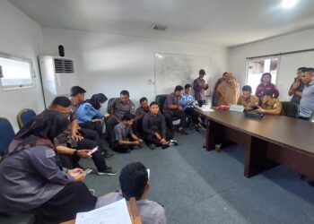 Absensi Sip Kawan Diterapkan di Sekretariat DPRD Sulbar