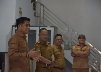 Sekwan Muhammad Hamzih Kunjungi Kantor Sementara Bagian Umum dan Keuangan Sekretariat DPRD Sulbar