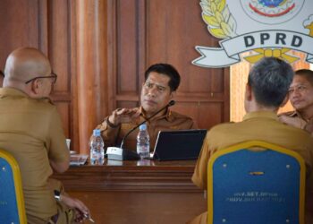 Gerak Cepat, Sekretaris DPRD Sulbar Duduk Bersama Kabag dan Kasubag Bahas Kegiatan Kedewanan