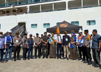 Kapal Pesiar MV Seabourn Odyssey Sandar di Parepare. Akbar Ali : Momentun Perkenalkan daerah kelahiran Presiden ke-3 BJ Habibie