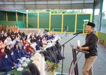 KP Asmaul Husna Parepare Buka Puasa Bersama Anak Panti dan Santri. Ini Pesan Akbar Ali