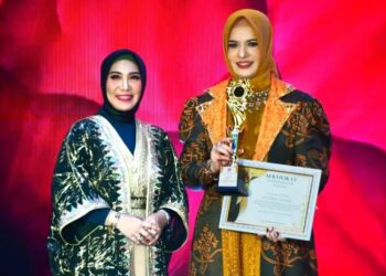 Ikuti Fashion Show, Busana Pj Ketua Dekranasda Sinjai Berhasil Meraih Predikat Lelang Tertinggi se-Sulsel