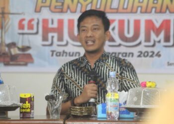 Cegah Penyalahgunaan Narkoba, IPDA Amdaryono Saputra Beri Penyuluhan Hukum Narkoba ke Warga Desa Sereang