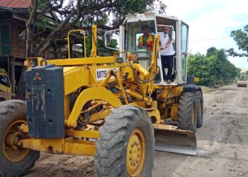 Perbaiki Jalan Rusak, Forum Pedagang Pasar Rappang Sidrap Sampaikan Terima Kasih dengan Cara Unik ke Syaharuddin Alrif