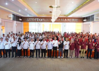 Pj Wali Kota Parepare Terima Mahasiswa KKN Unhas, Ini Harapannya