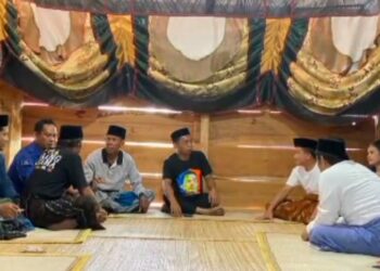 Tokoh-tokoh Komunitas Towani Tolotang Ikut Dukung SAR-KANAAH Maju di Pilkada Sidrap 2024