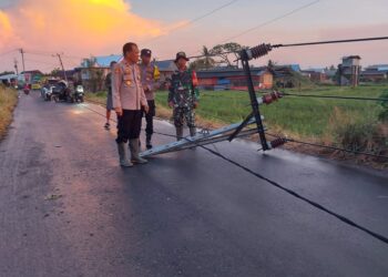 Polsek Maritengngae Bergerak Cepat Atasi Dampak Hujan Deras dan Angin Kencang di Sidrap