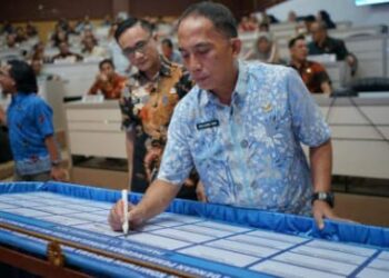 Sekda Parepare Resmi Tutup Bintek Smart City dan Sampaikan Apresiasi