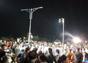 Goyang Tellulimpoe, 4 Kelurahan Massa Pendukung SAR-KANAAH Jubeli Lapangan Arateng