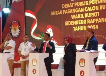 Debat Sengit, Saling Serang, Adu Gagasan, Namun tetap Santun dan Damai