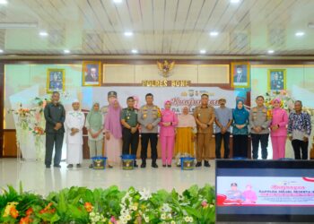 Kapolda Sulsel Melaksanakan Kunjungan ke Polres Bone dalam Rangka Cooling System (Bansos Pilkada Damai)