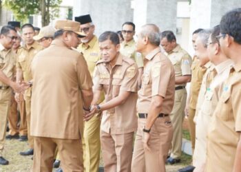 Pimpin Apel Pagi, Pj Gubernur Sulbar Bahtiar Ingatkan Pejabat Pemprov Bekerja Profesional