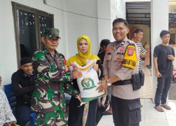 Bhabinkamtibmas dan Babinsa, Bersinergi Kawal Penyaluran Bantuan Beras 538 Zak