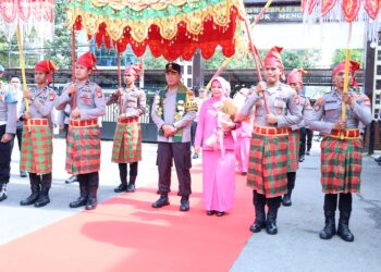 Kapolda Sulsel Kunjungi Polres Takalar, Resmikan Gedung Pelayanan SIM dan SKCK serta Berikan Arahan Kepada Personel