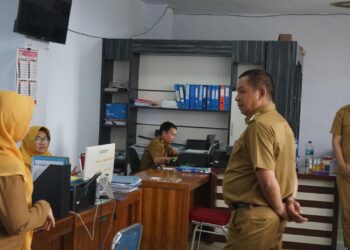 Cek Kedisiplinan dan Jalin Silaturahmi dengan Pegawai Daerah, Penjabat Bupati Sidrap Lakukan Inspeksi Mendadak