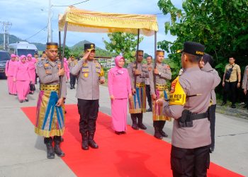 Kunjungi Polres Soppeng, Kapolda Sulsel Resmikan Beberapa Fasilitas dan Berikan Arahan Kepada Personel