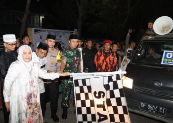 Kapolres Sidrap dan Bupati Kompak Lepas Peserta Takbir Keliling Idul Fitri 1446 H