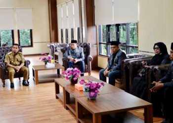 Wali Kota Tasming Hamid Bahas Beberapa Isu Strategis Ini