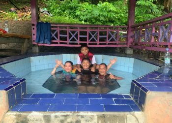 Pengunjung Asal Nunukan Rasa Takjub Tentang Air Panas Alami Lejja Soppeng