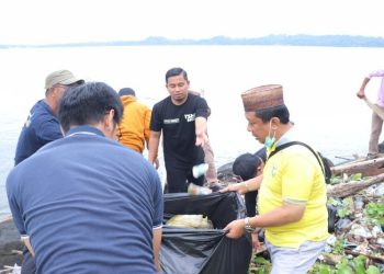 Wali Kota Tasming Hamid Canangkan Gerakan Jumat Bersih, Wawako Parepare Mengawasi