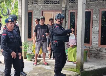 Warga Bulukae Pinrang Temukan Mortir Aktif, Kapolsek Duampanua Gerak Cepat. Gegana Polda Sulsel Ledakkan