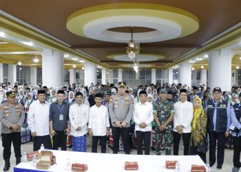 Kapolres AKBP Edy Sabhara Mangga Barani Hadiri Pelepasan JCH Kloter 2 Kabupaten Pinrang