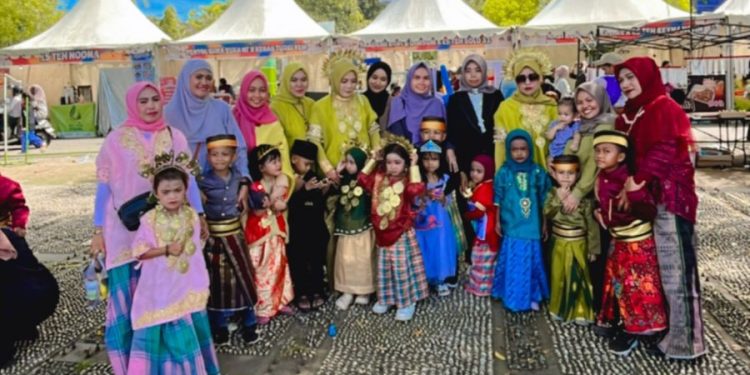 Murid TK PGRI Soreang, Parepare masing -masing didampingi orang tuanya. (Foto : Istimewa)