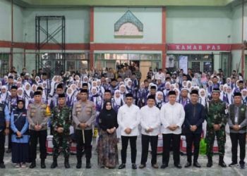 Wakil Wali Kota Hermanto Lepas Jemaah Calon Haji Parepare, Ini Pesannya