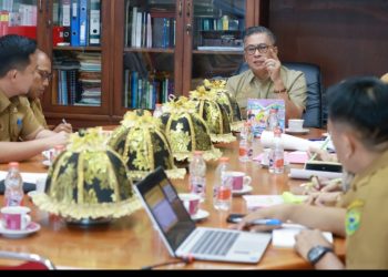 Wakil Bupati Barru Pimpin Rapat Monev. Abustan : Bekerjalah Dengan Totalitas dan Integritas