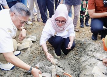 Bupati Andi Ina Peletakan Batu Pertama Pembangunan Masjid HM Rusdi Abdullah, di Ralla Kabupaten Barru