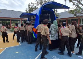 Mobil Perpustakaan Keliling Hadir di SRMP 30 Sidrap, Siswa Antusias Membaca