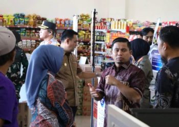 Wali Kota Tasming Bersama Wawali Hermanto Pantau Harga Bahan Pokok di Pasar Lakessi, Jelang Idul Adha