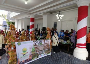 Karnaval Meriahkan Kemah Tahfidz dan Bahasa VIII di Sidrap
