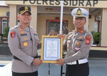 Dedikasi Berbuah Prestasi, Sat. Lantas Polres Sidrap Terima Penghargaan Kapolres