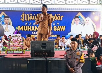 Peringatan Maulid di Lautang Benteng, Bupati dan Wabup Sidrap Hadir Bersama Warga