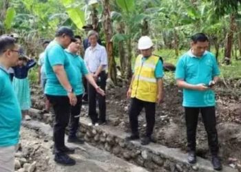 Wali Kota Tasming Hamid Pastikan Pengerjaan Jalan Berjalan Sesuai Standar