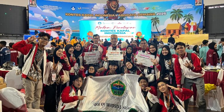 Tim Sipatokkong UKM KPI Universitas Hasanuddin di Ajang Abdidaya PPK Ormawa 2025, di Universitas Muhammadiyah Malang (UMM), Jawa Timur