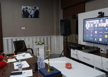 Di Tengah Kesibukan, Bupati Sidrap Syaharuddin Alrif Jalani Seminar Proposal Program Doktor Unhas