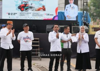 Dari Sidrap untuk Indonesia, 15 Truk Telur Dilepas Serentak