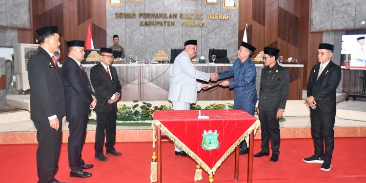 DPRD Pinrang Sahkan Perda Pajak & Retribusi Baru. Gebrakan Menuju Kemandirian Fiskal dan Layanan Publik Modern