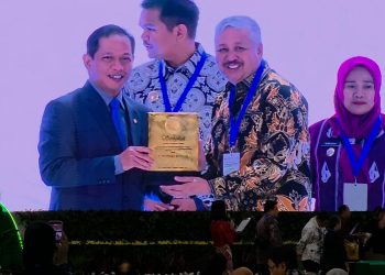 Terima Penghargaan dari Menteri LH, Bupati Irwan Hamid Komitmen Pinrang Bebas Sampah